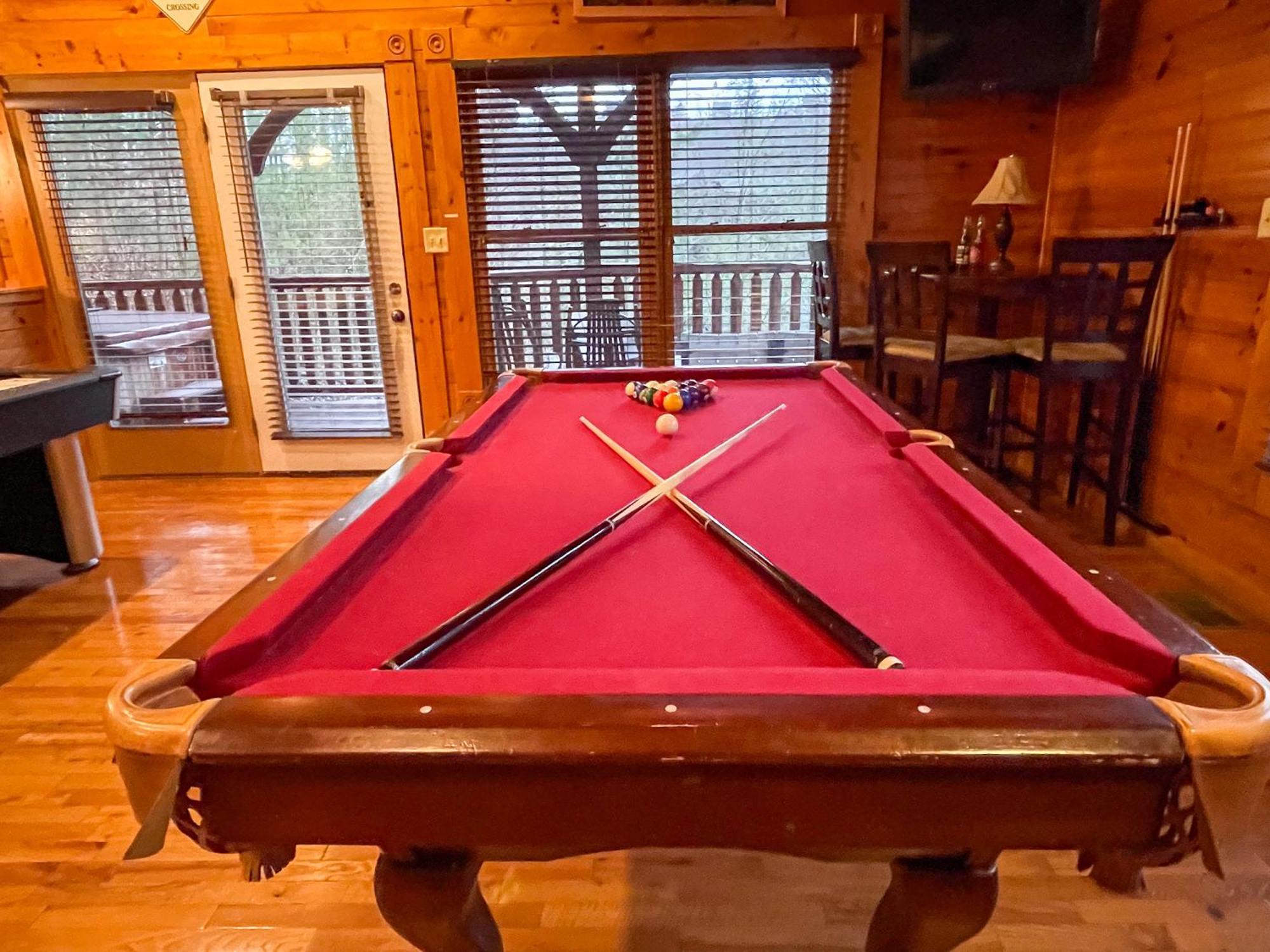 Spacious Resort Log Cabin, Easy Drive, Hot Tub, Arcade Gameroom, Mountain Vibe Gatlinburg Zewnętrze zdjęcie