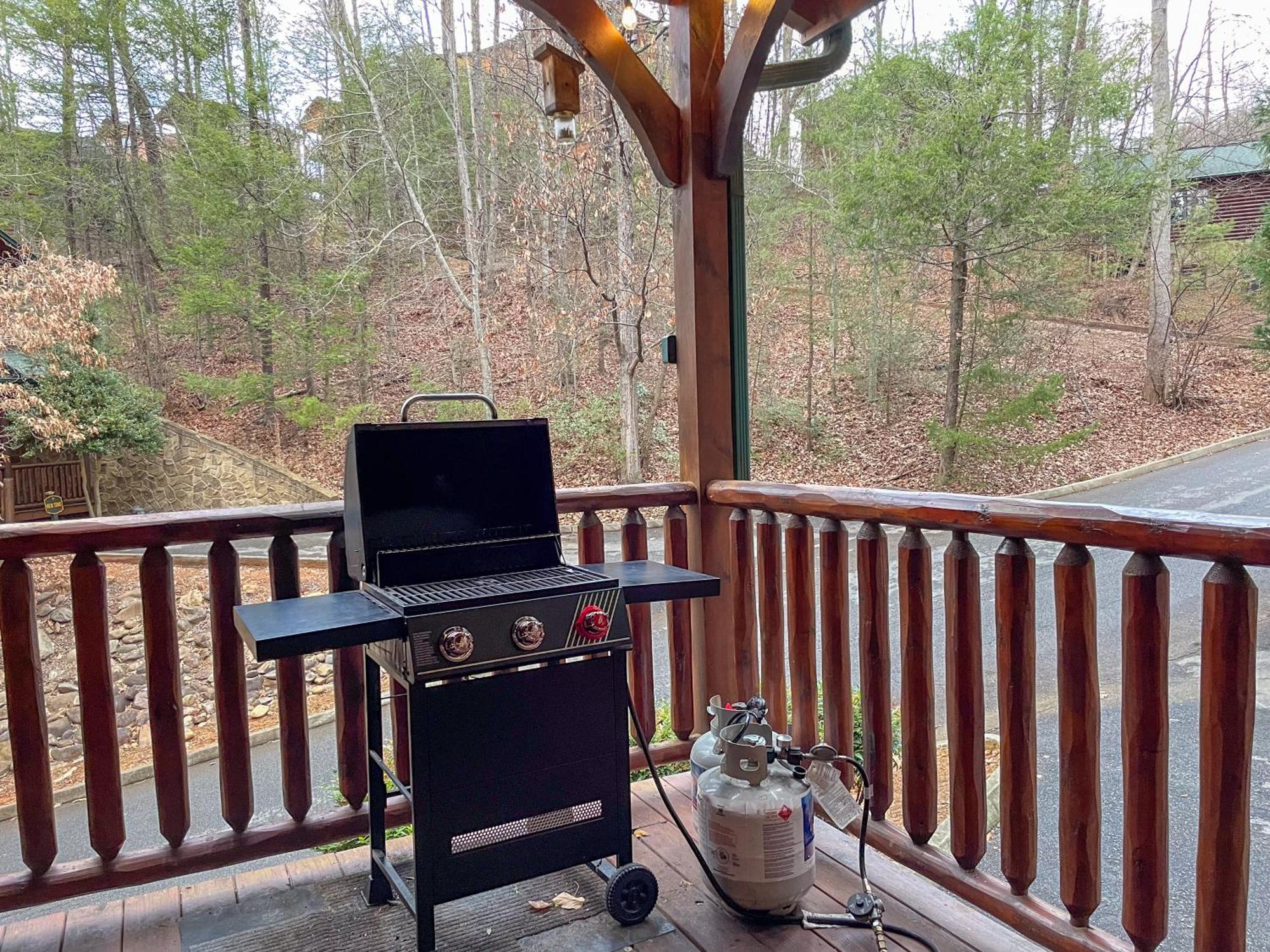 Spacious Resort Log Cabin, Easy Drive, Hot Tub, Arcade Gameroom, Mountain Vibe Gatlinburg Zewnętrze zdjęcie